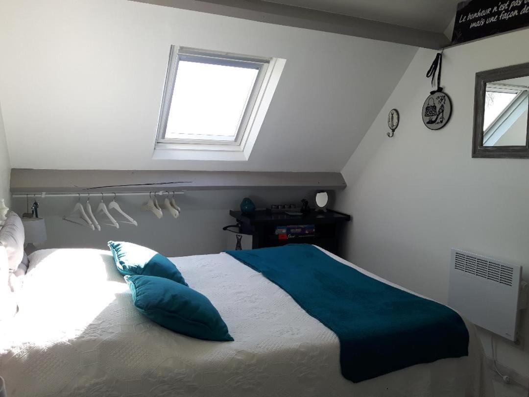 Chambres D'Hotes La Clef Des Champs Montpinchon Екстериор снимка
